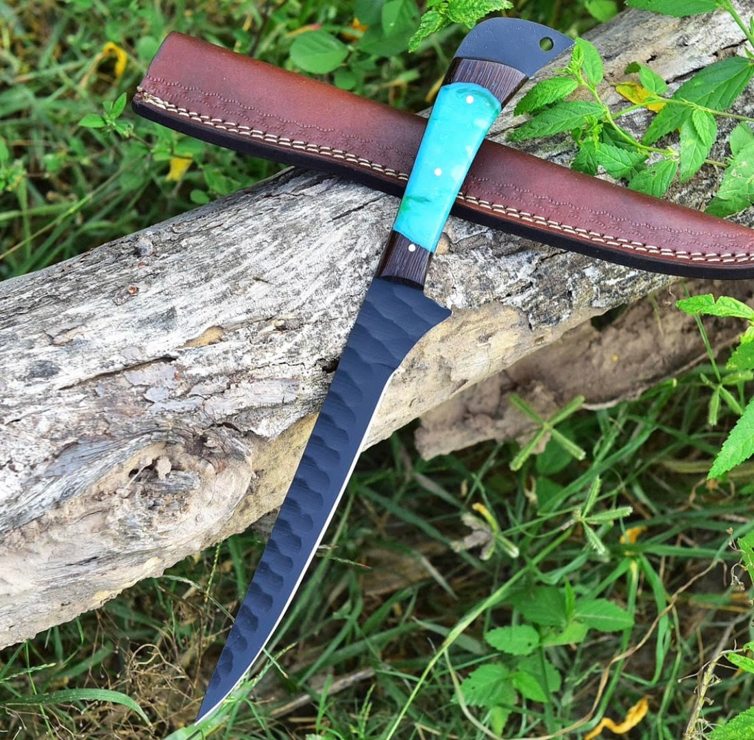 Hand-Forged Carbon Steel Fillet Knife - Black Steel Blade with Epoxy Resin & Wood Handle, Rust-Free & Lightweight