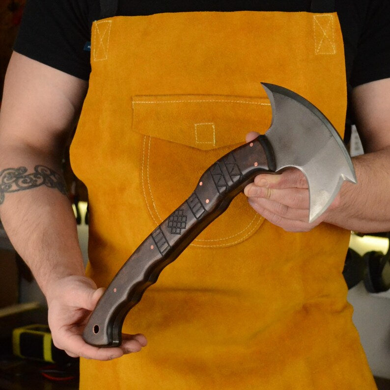 Full Tang Tomahawk Handmade Hatchet, Bushcraft Axe with Sheath, Functional  American Tomahawk with Tribal engraving