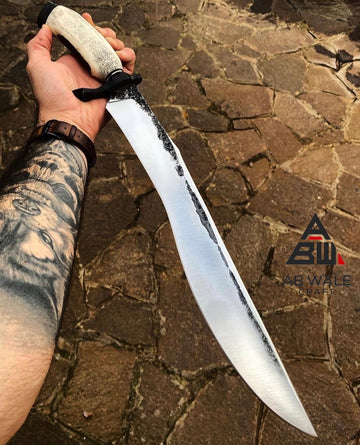 Handmade Carbon Steel Hunting Bowie Knife, Deer Horn Handle, Fixed Blade Knife