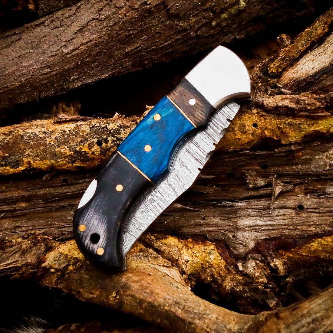 6.5" Hand-Forged Damascus Steel Folding Pocket Knife – Rosewood & Camel Bone Handle